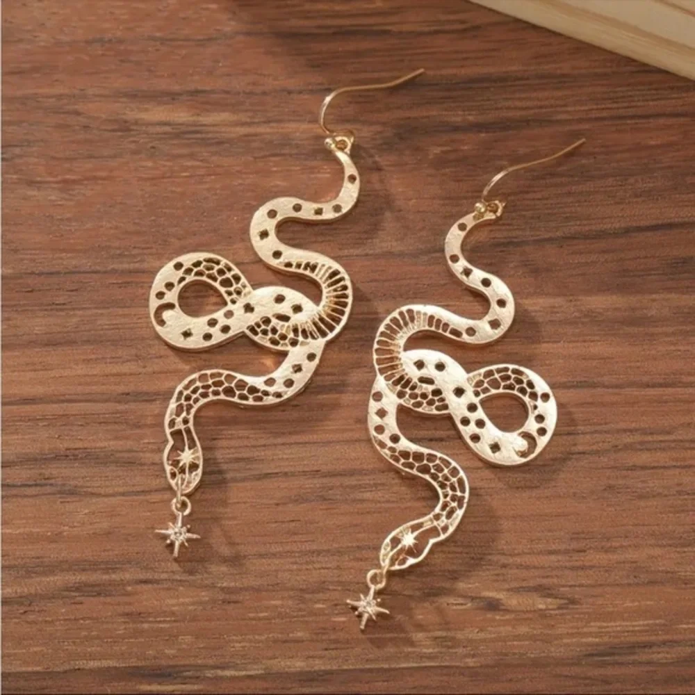 Stunning Gold Snake Drop Earrings Serpent Dangle Statement Jewelry NWT